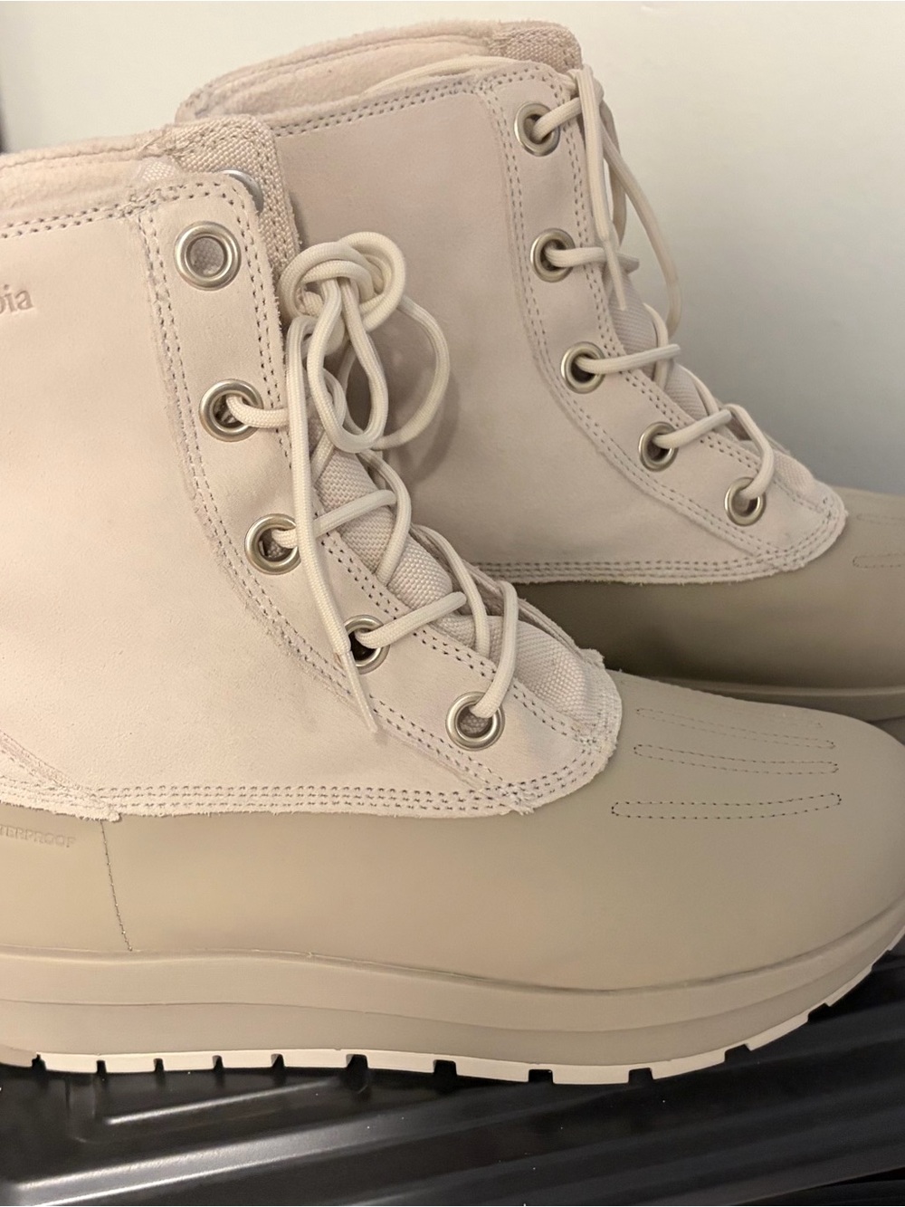 Columbia Women's Lace-Up Boots in Beige Cream - Picture 3 of 7